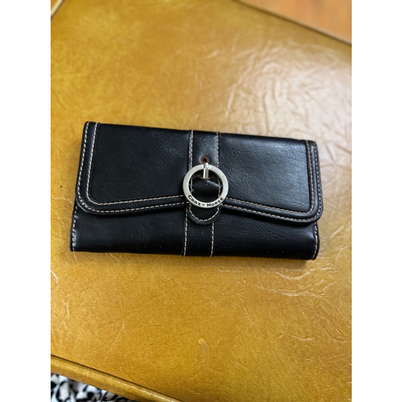 Crazy Horse Handbags - Women's Crazy Horse Black Wallet
